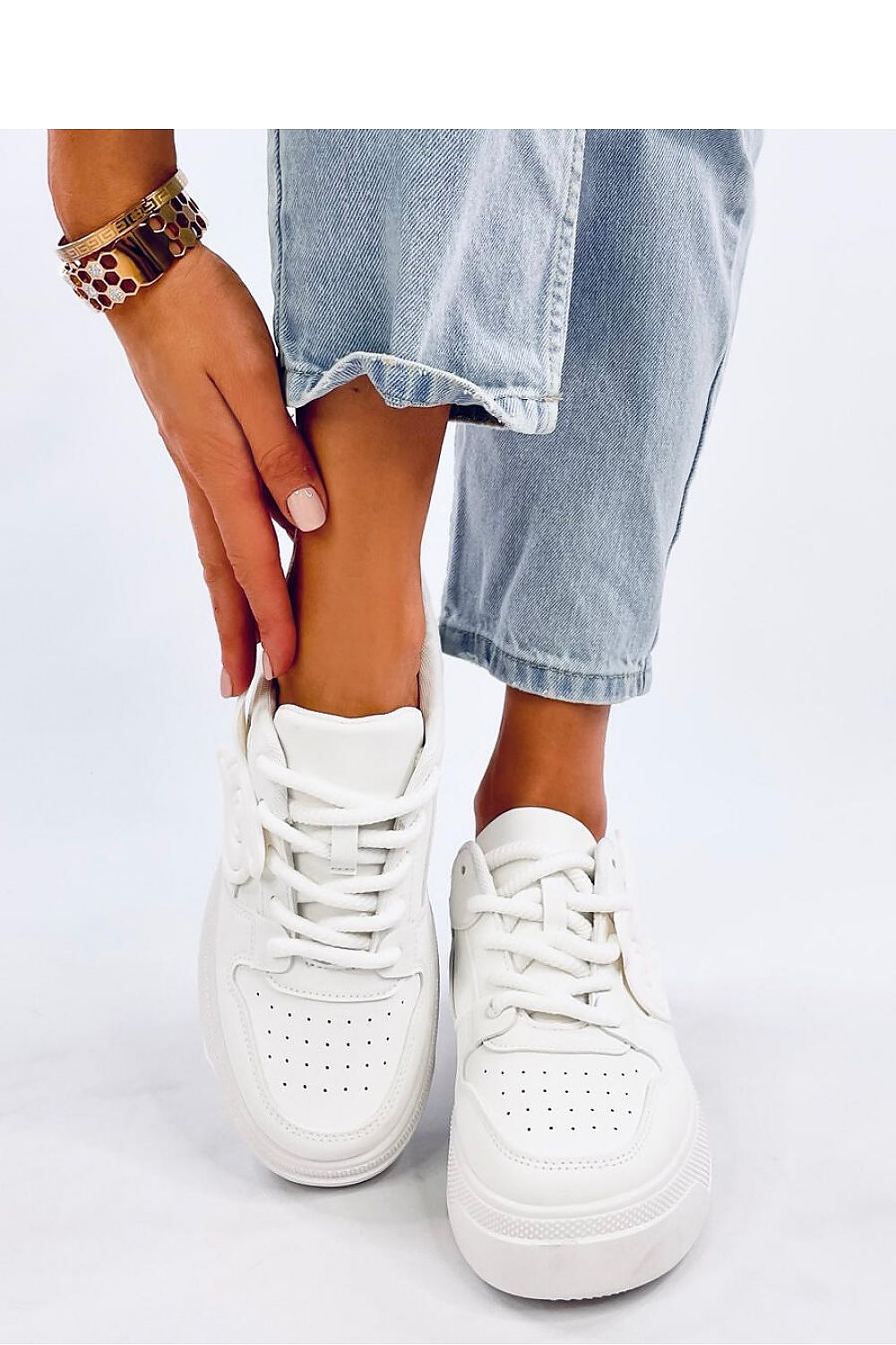 Sports shoes model 194054 Inello