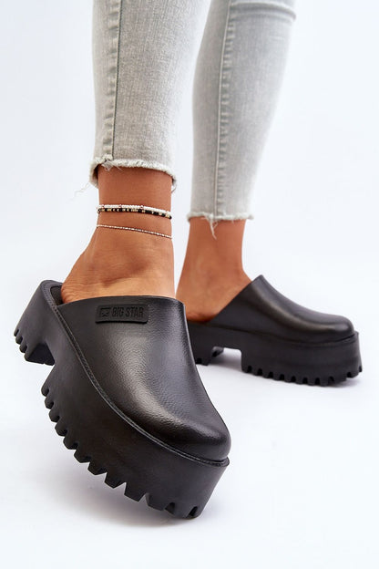 Slides model 194122 Step in style