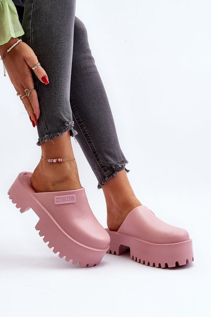 Slides model 194122 Step in style