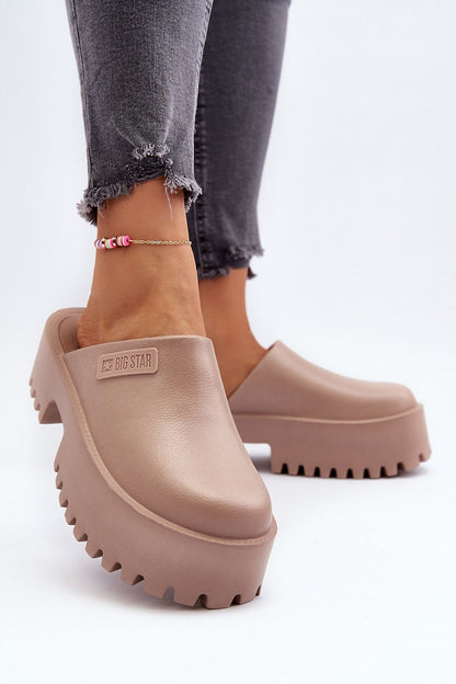 Slides model 194122 Step in style