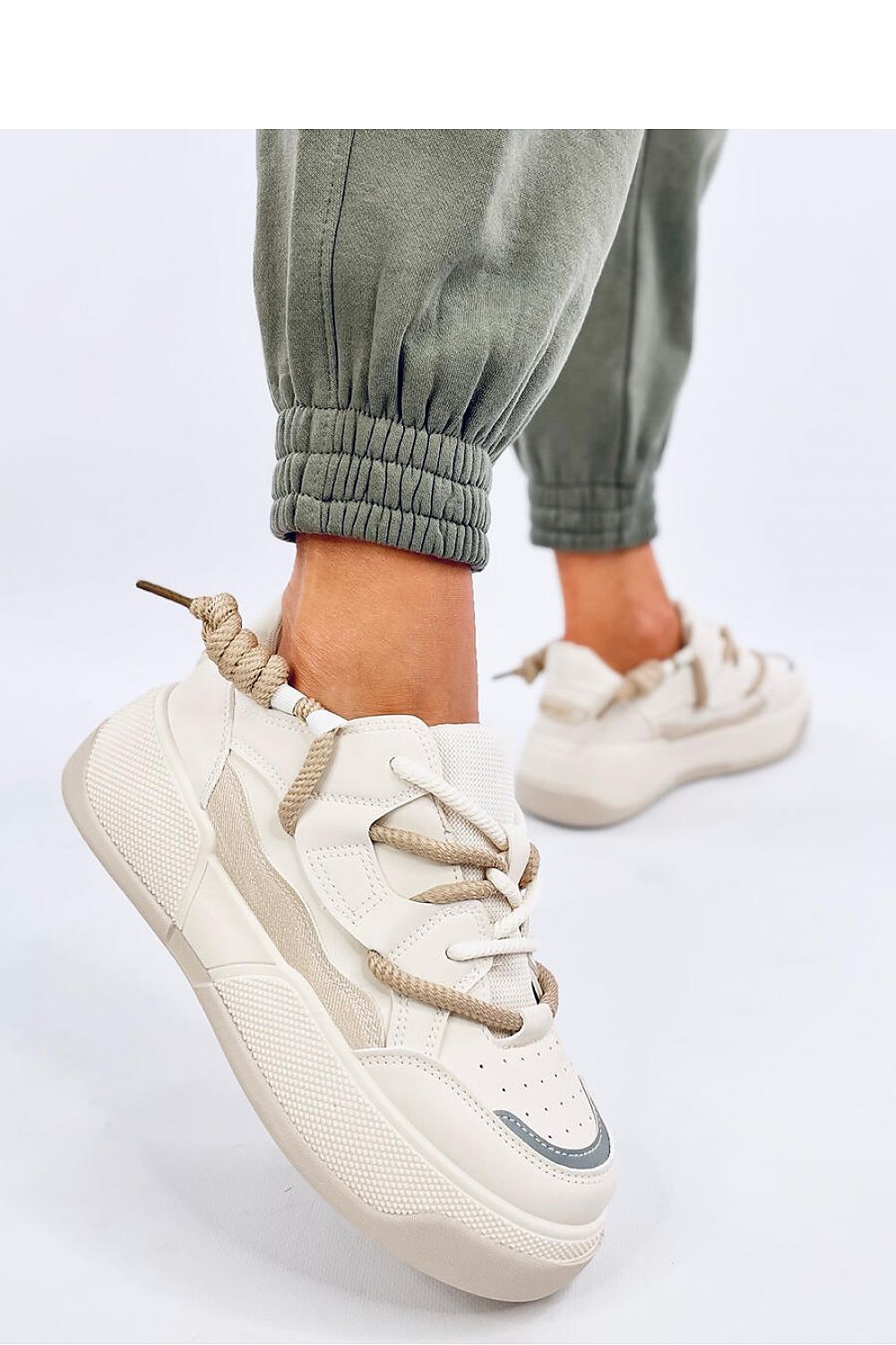 Sports shoes model 194246 Inello