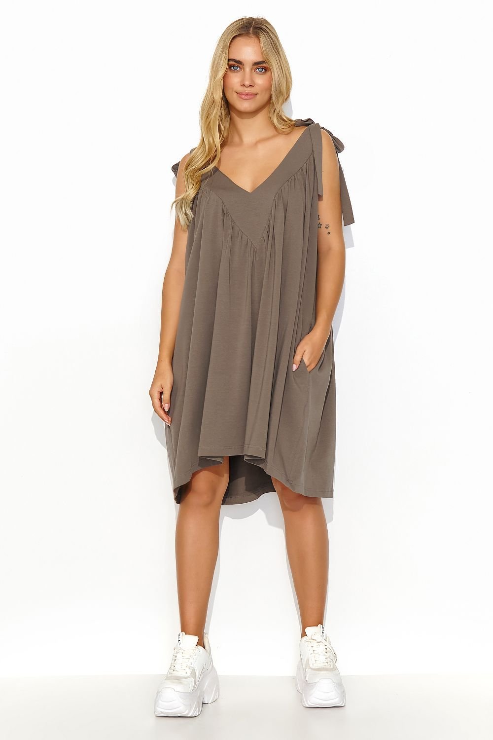 Day dress model 194350 Makadamia