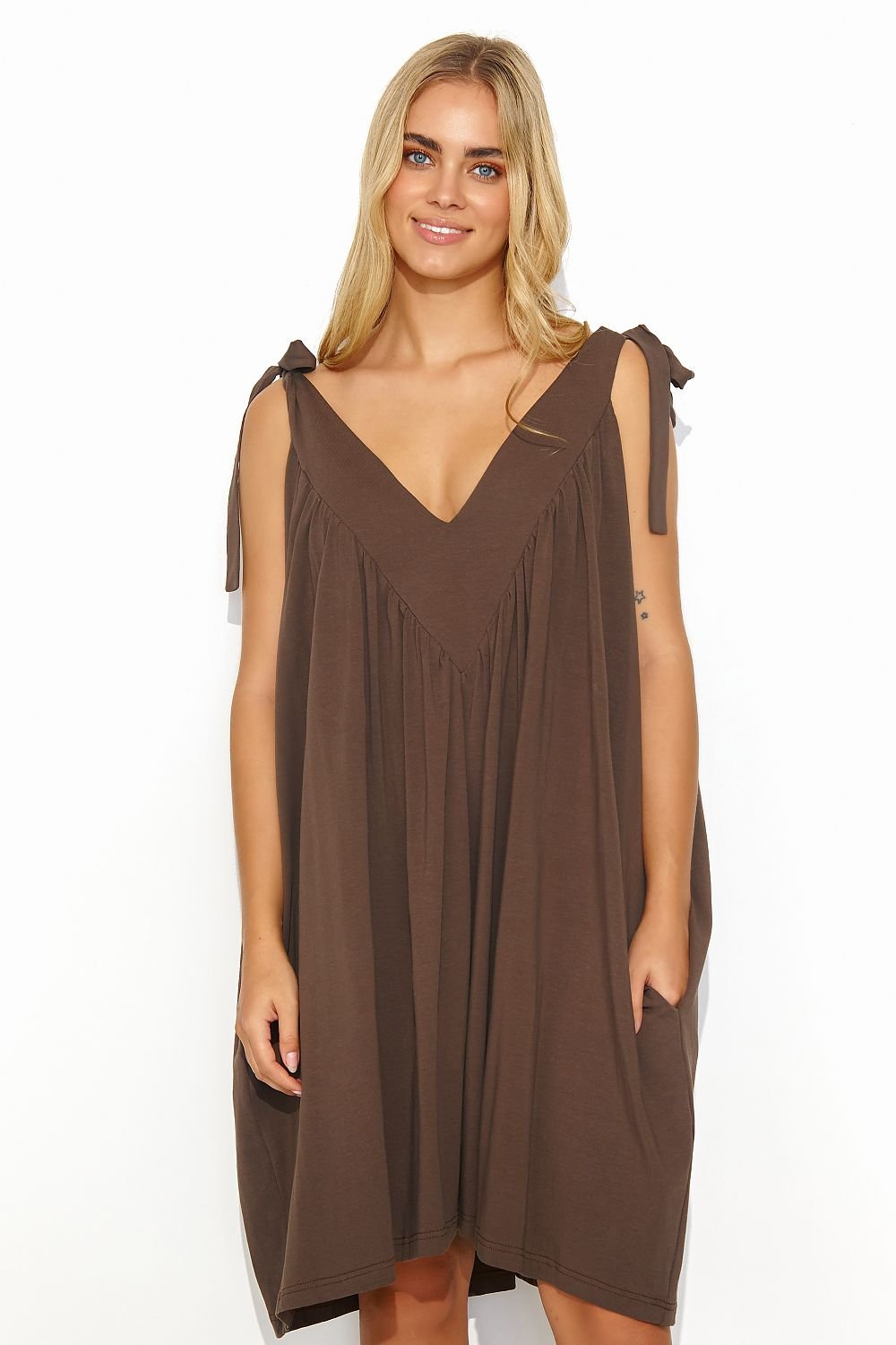 Day dress model 194350 Makadamia