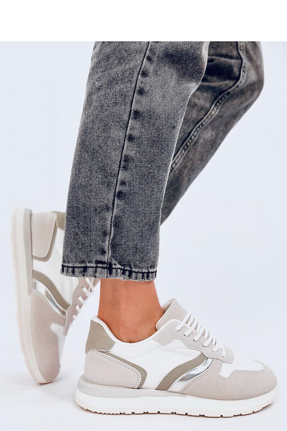 Sports shoes model 194596 Inello