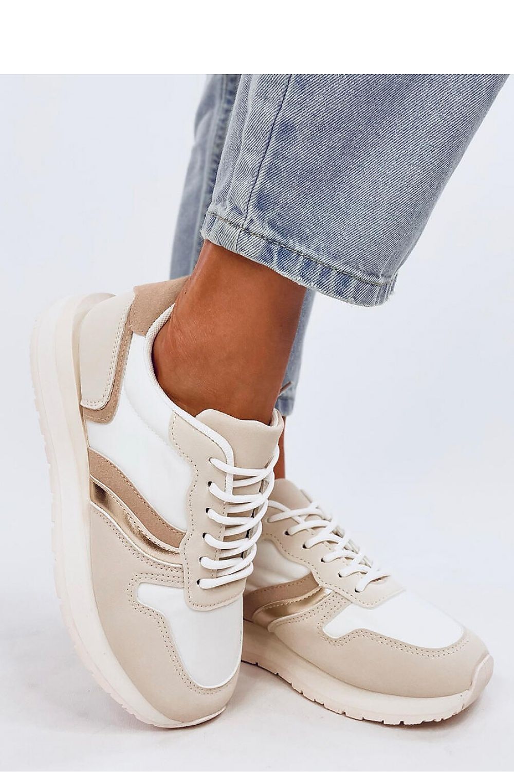 Sports shoes model 194599 Inello