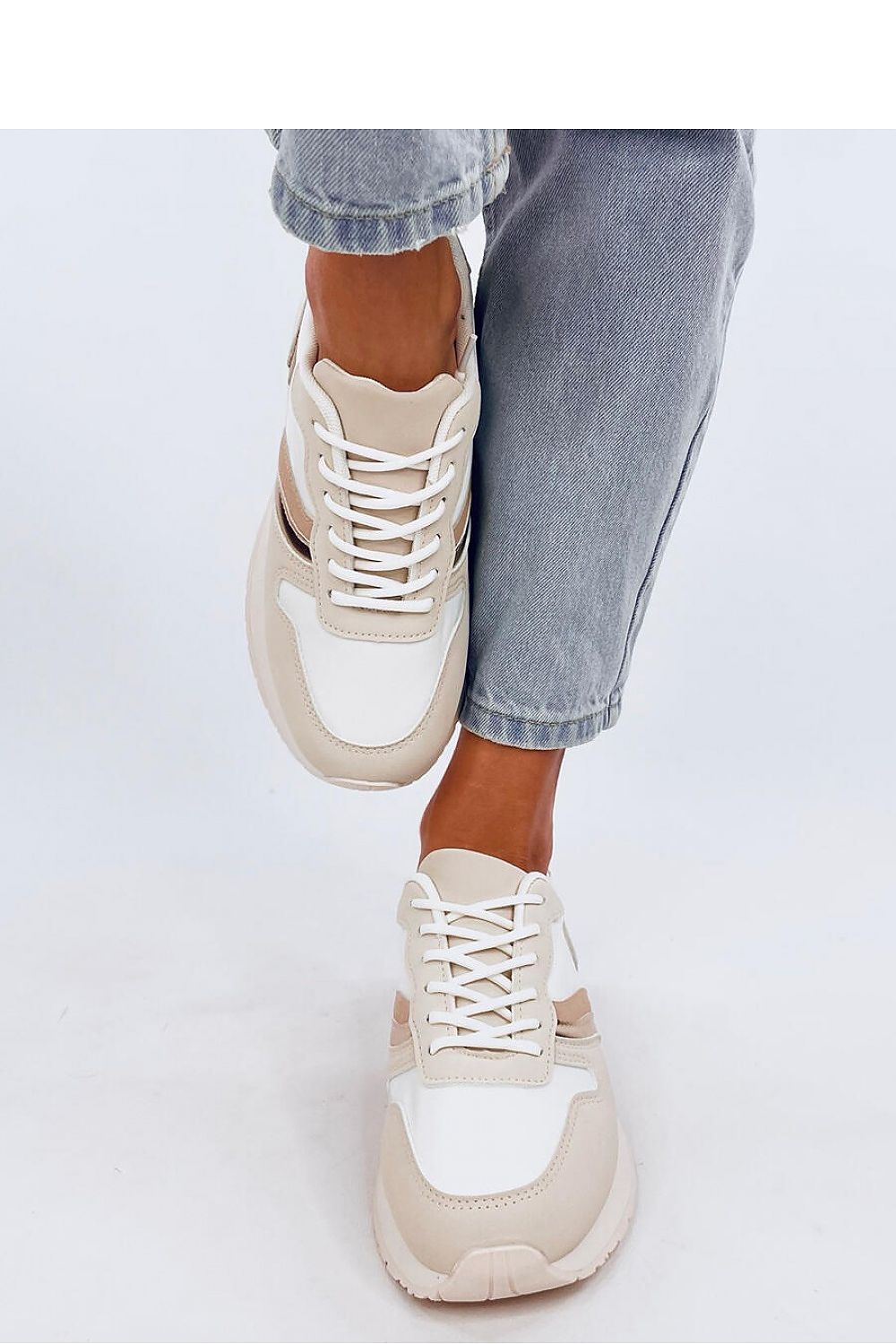 Sports shoes model 194599 Inello