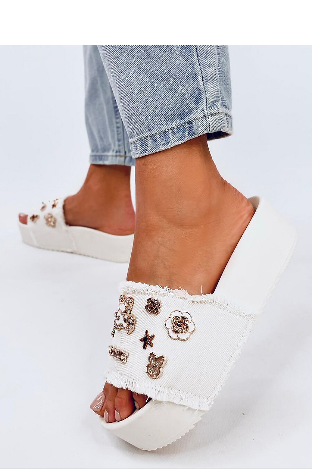 Slides model 194642 Inello