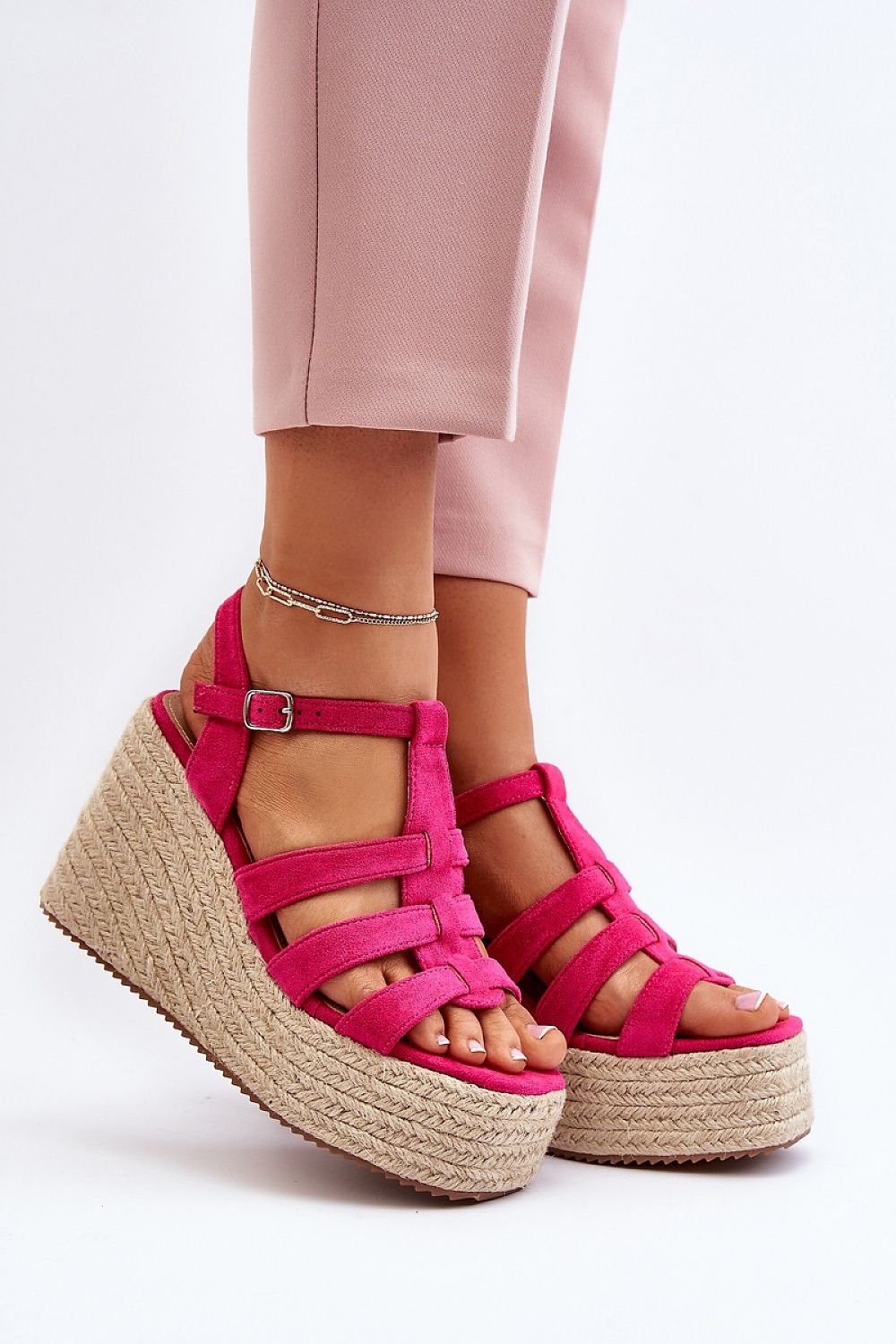 Buskins model 194680 Step in style