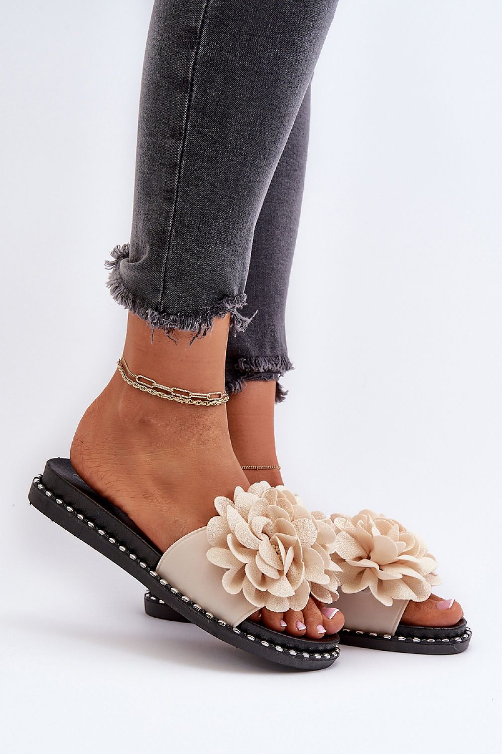  Clacquettes model 194705 Step in style 