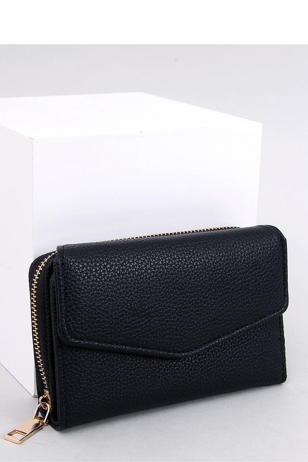 Women's wallet model 195070 Inello