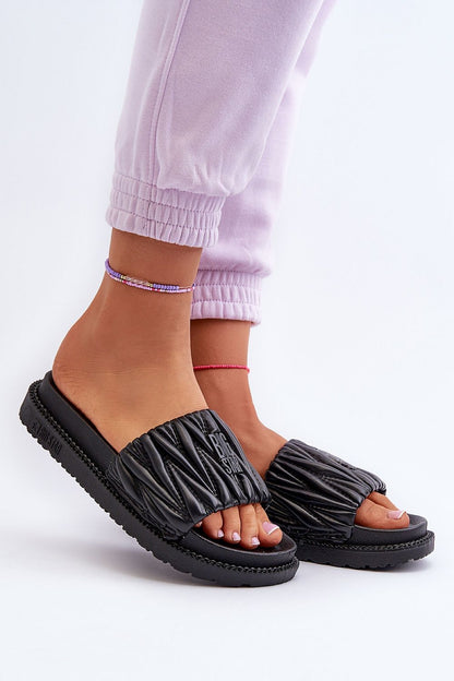 Slides model 195430 Step in style