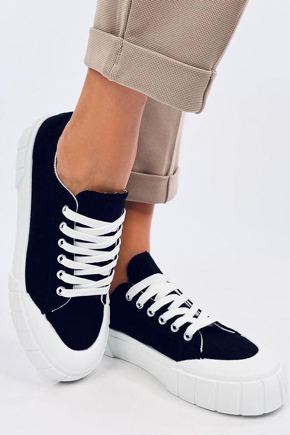 Inello model 195549 sneakers