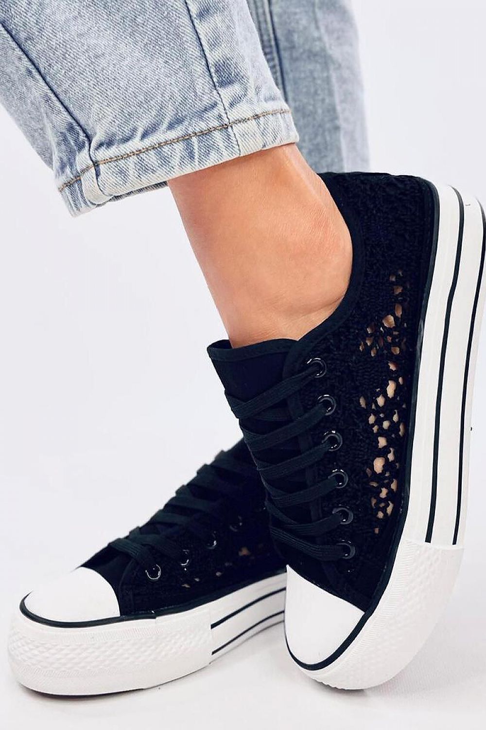 Inello model 195555 sneakers