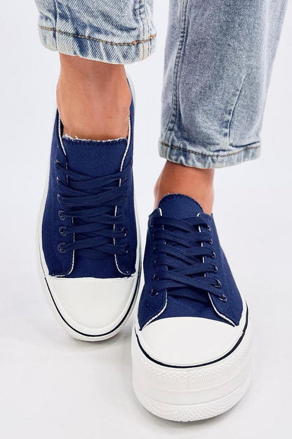 Inello model 195620 sneakers