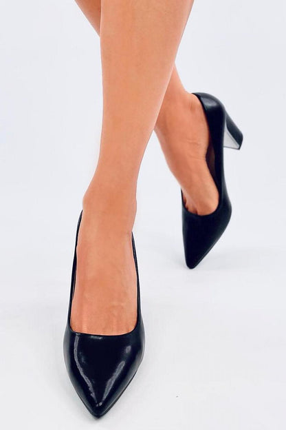 Wide heel pumps model 195635 Inello