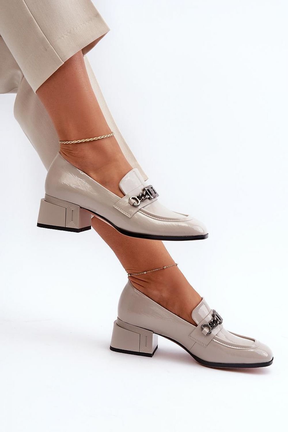 Step in style model 195737 heeled pumps