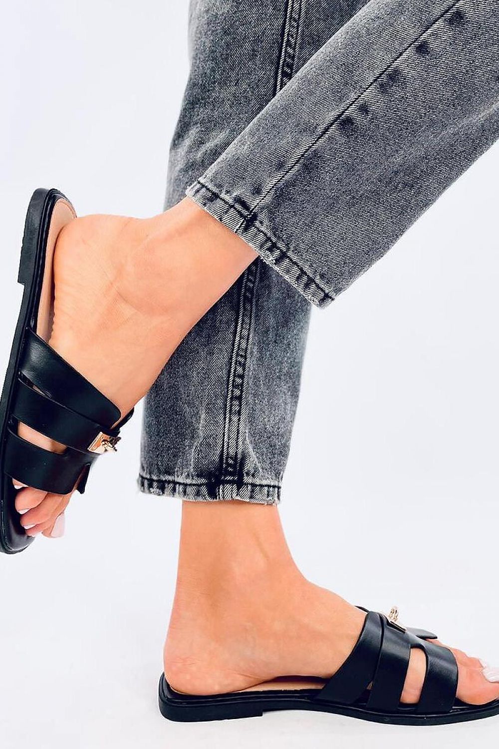 Slides model 195983 Inello