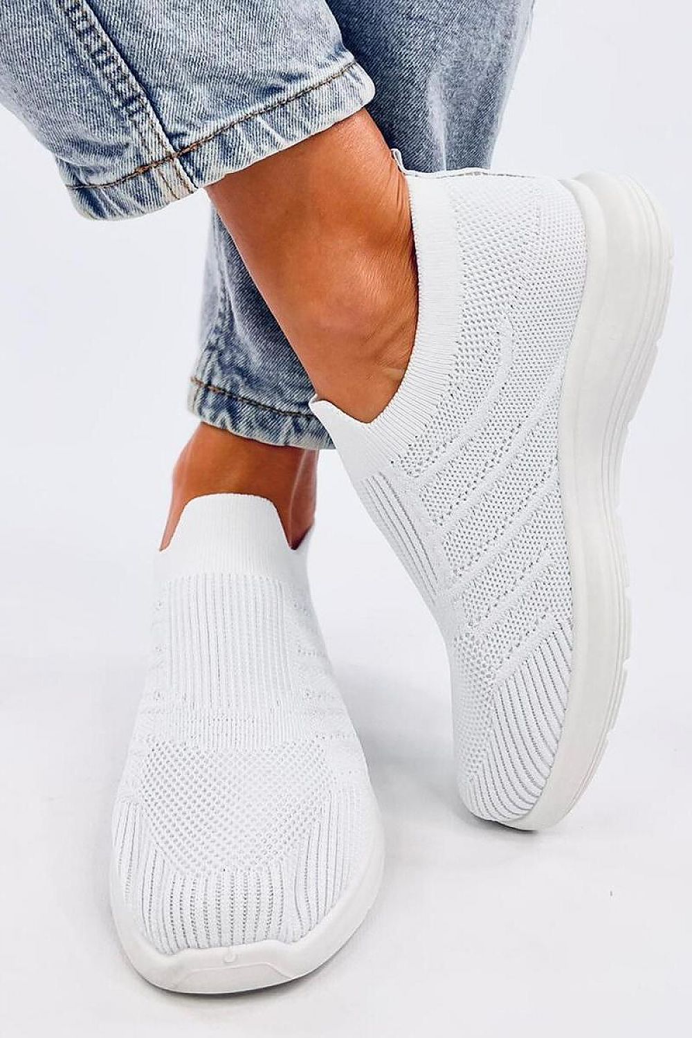 Sports shoes model 195988 Inello