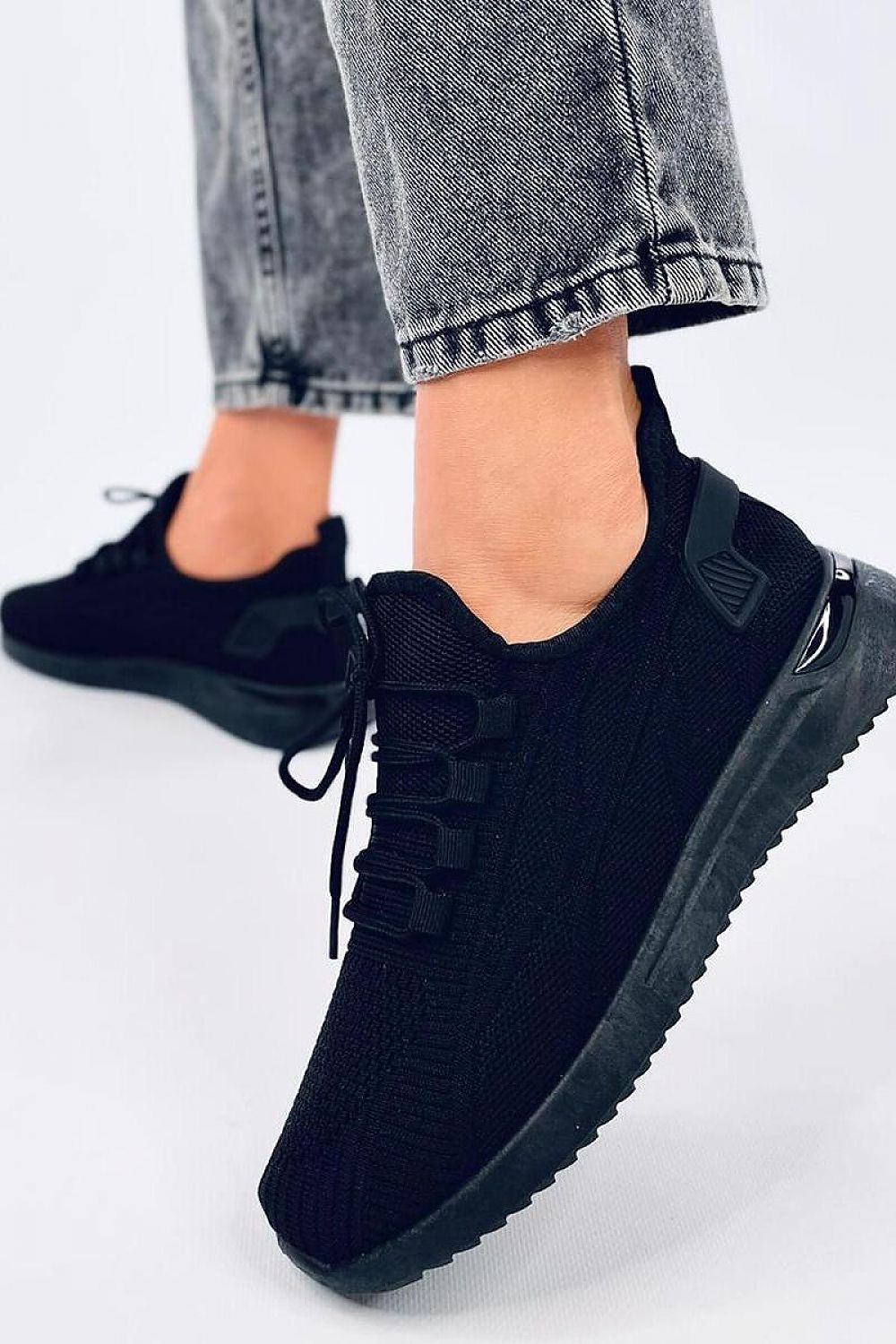 Sports shoes model 196000 Inello