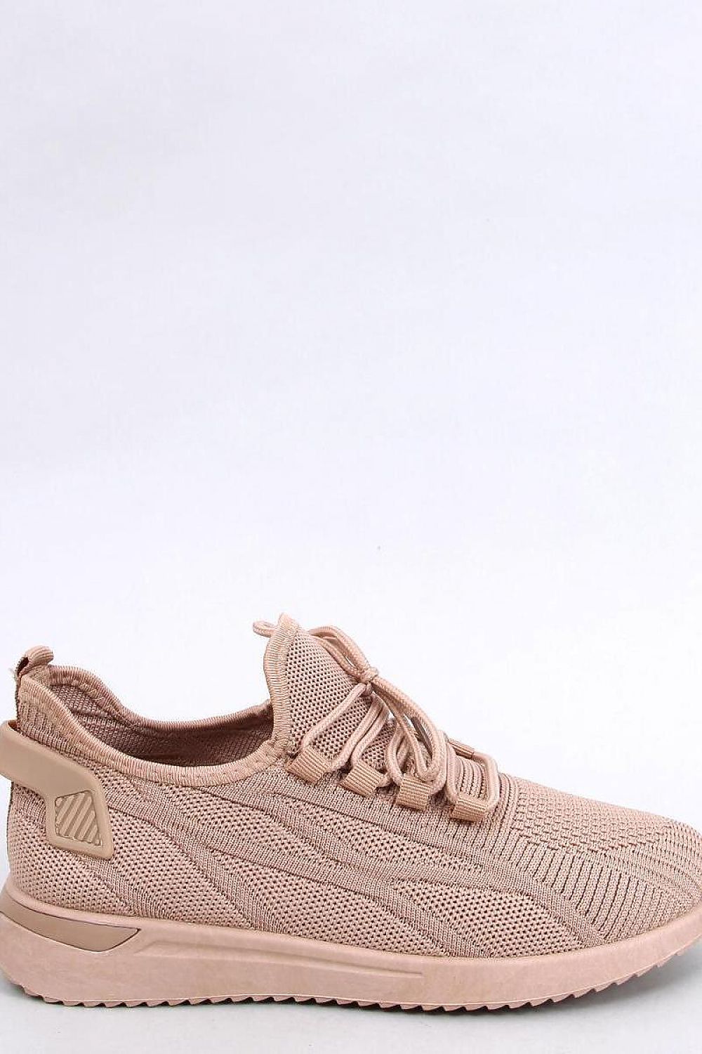 Sports shoes model 196002 Inello