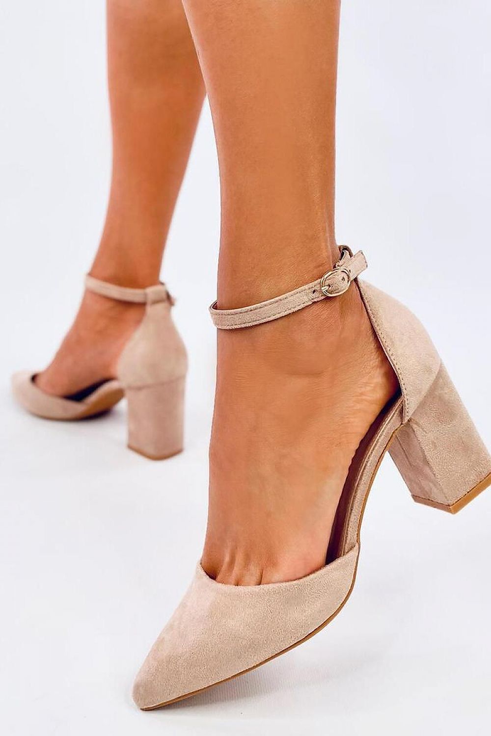 Wide heel pumps model 196012 Inello
