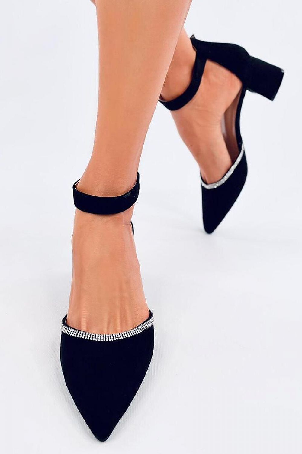 Wide heel pumps model 196034 Inello
