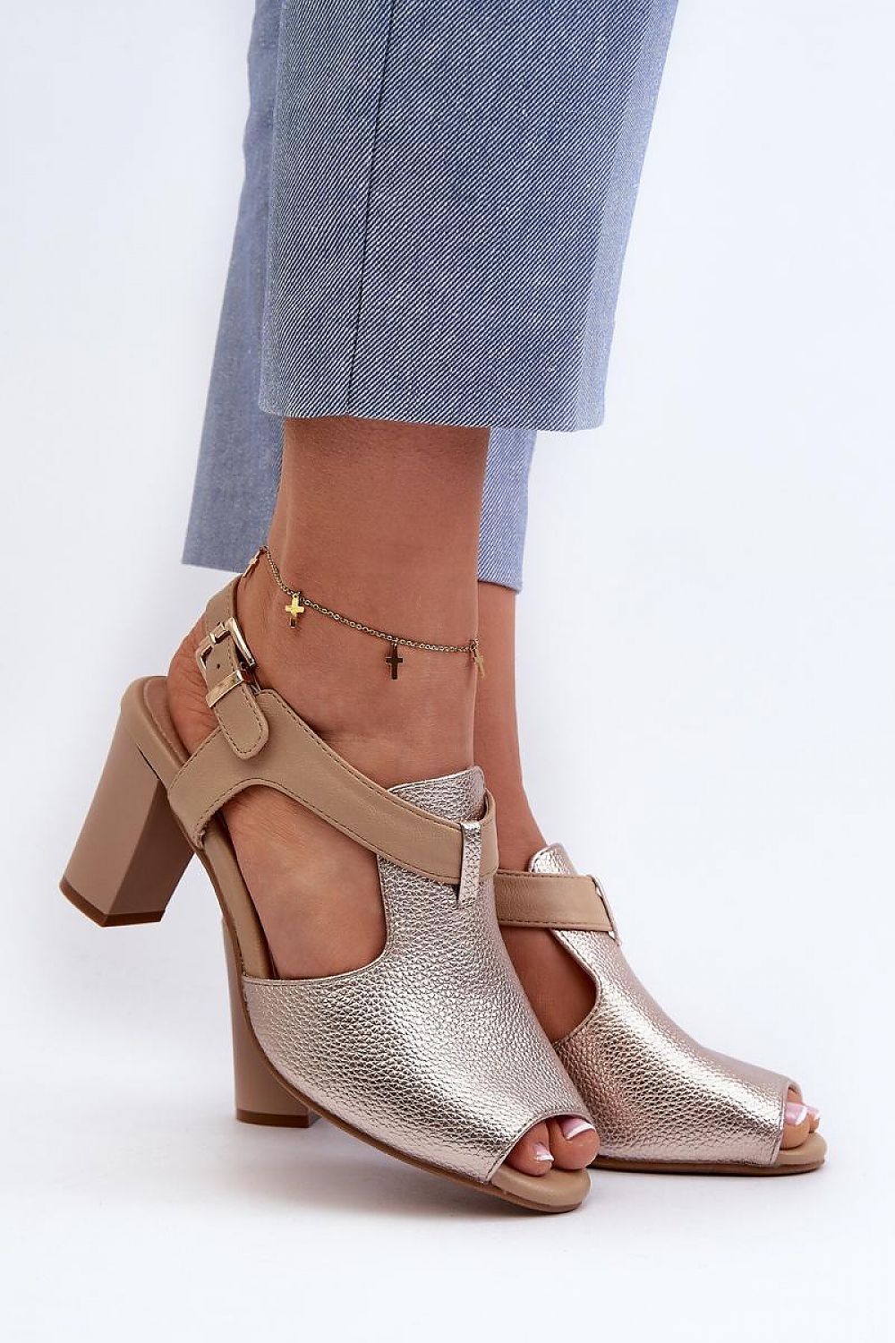 Slides model 196231 Step in style