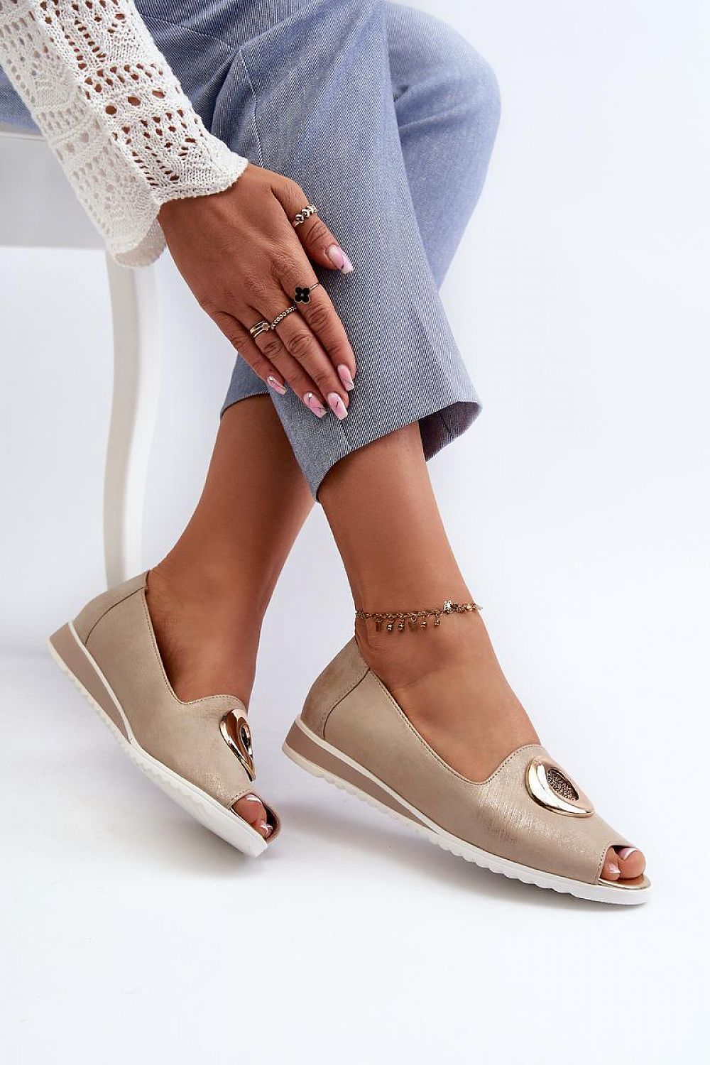 Step in style model 196304 heeled pumps