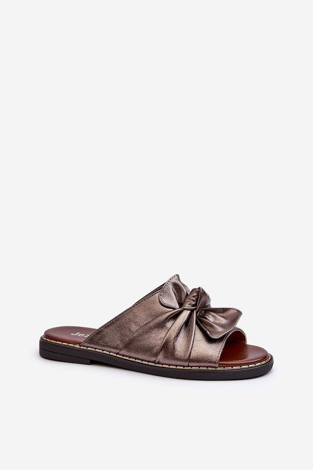 Clacquettes model 196690 Step in style