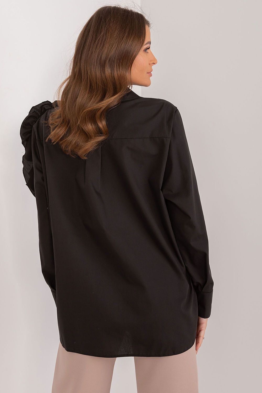 قميص بأكمام طويلة موديل 196567 لاكيرتا