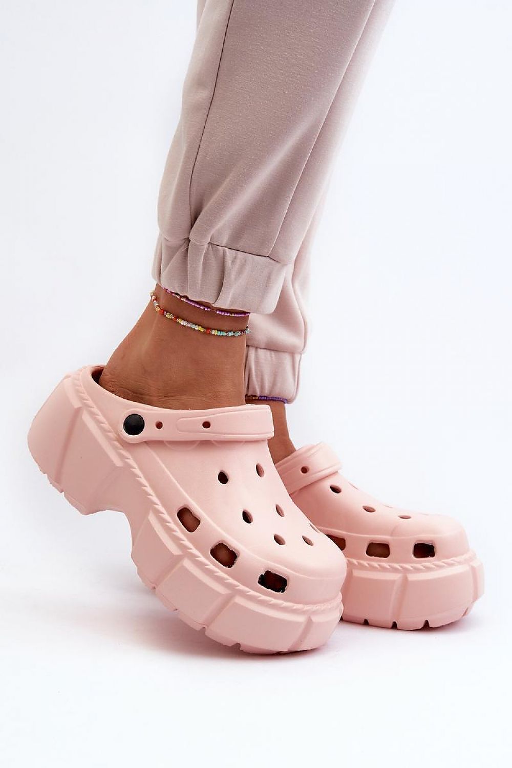 Clacquettes model 196684 Step in style