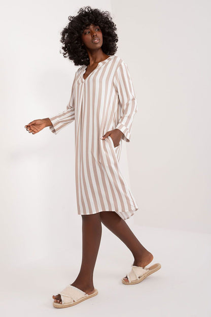  Robe de jour model 196909 Sublevel 