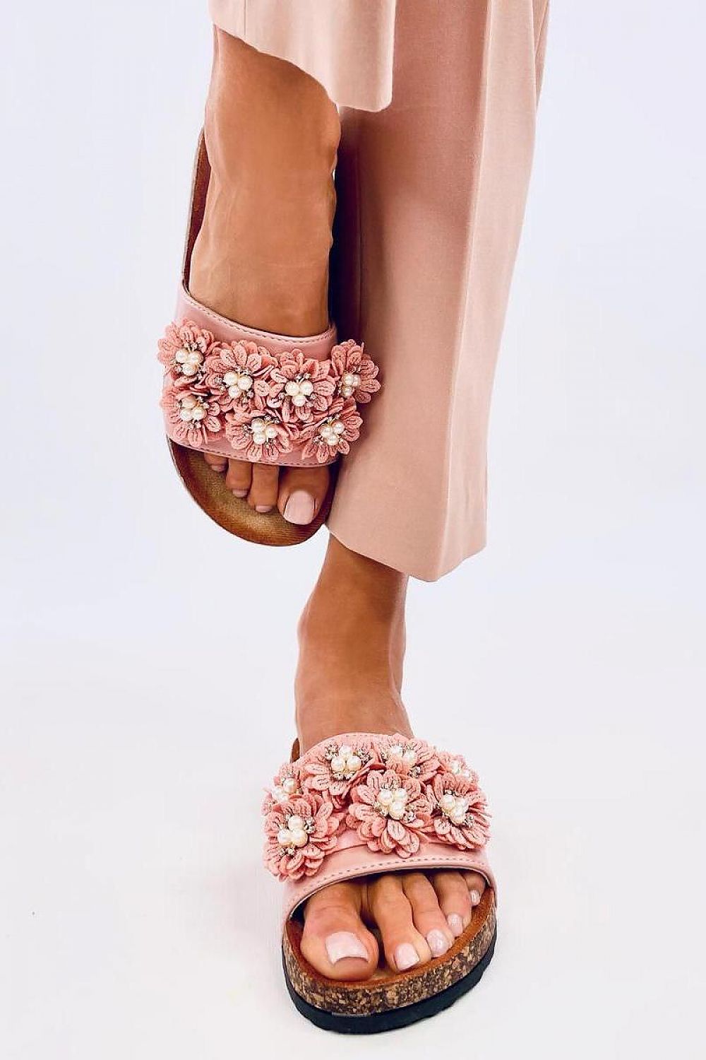  Clacquettes model 197257 Inello 