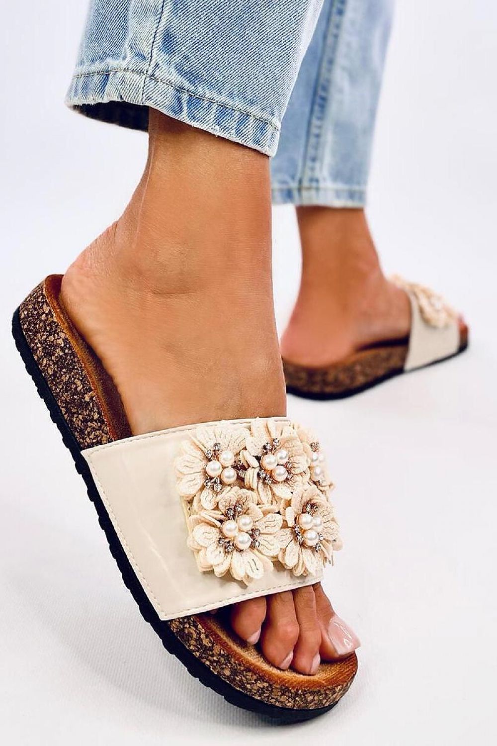  Clacquettes model 197259 Inello 