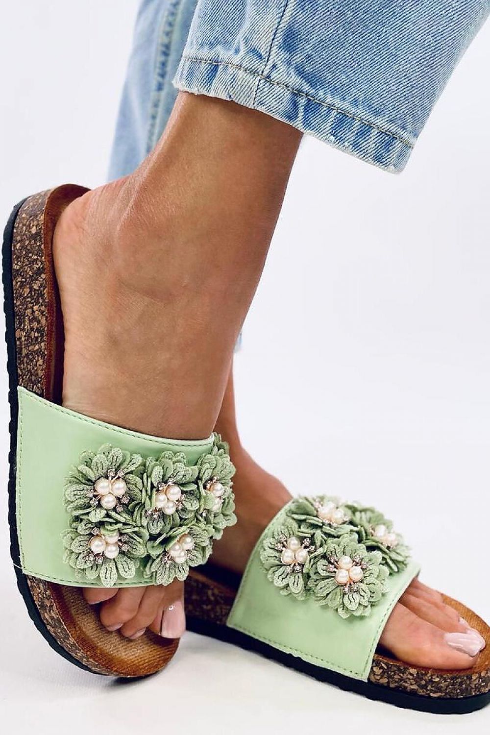  Clacquettes model 197260 Inello 