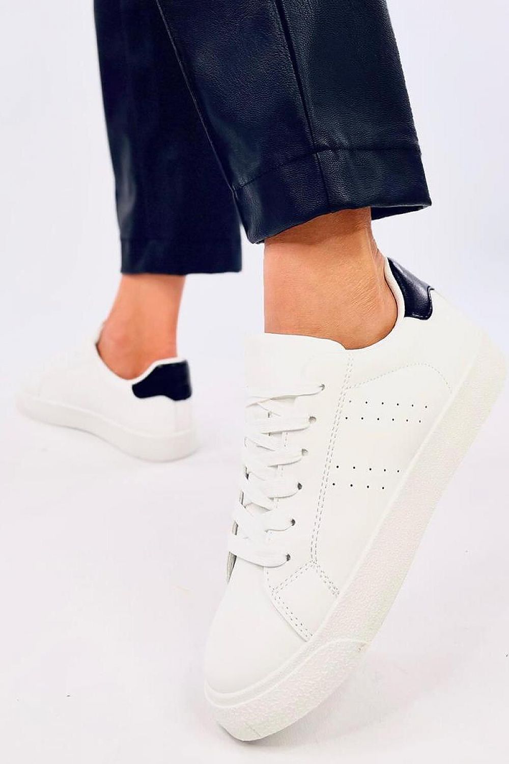  Chaussures de sport model 197263 Inello 