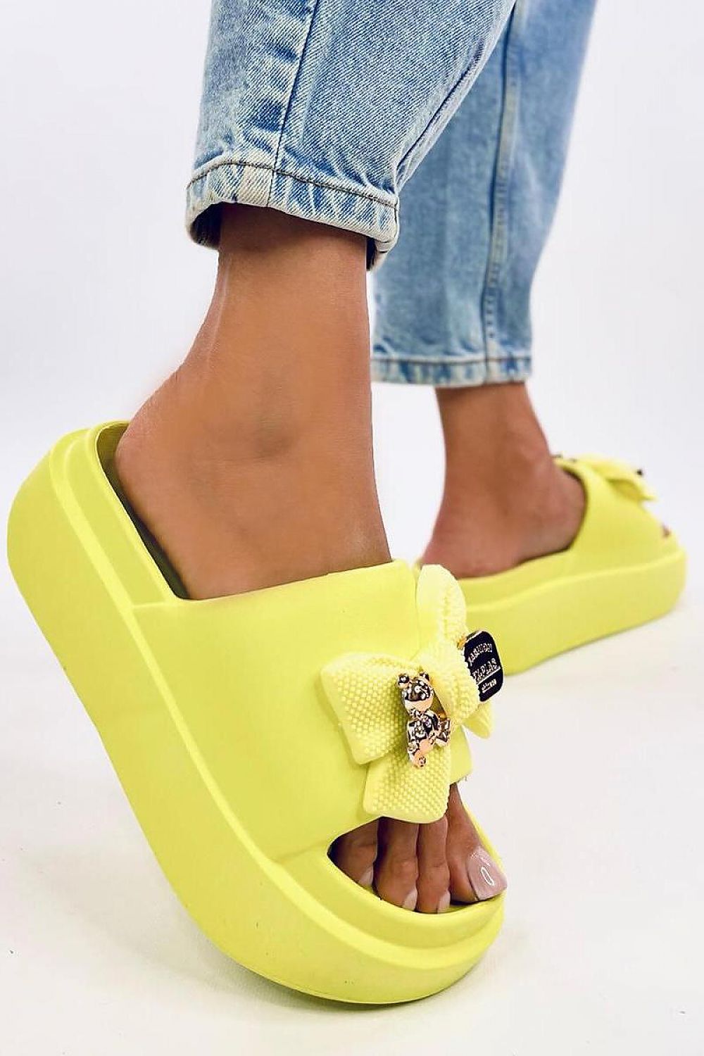  Clacquettes model 197283 Inello 