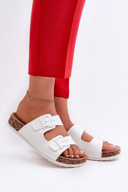  Clacquettes model 197413 Step in style 