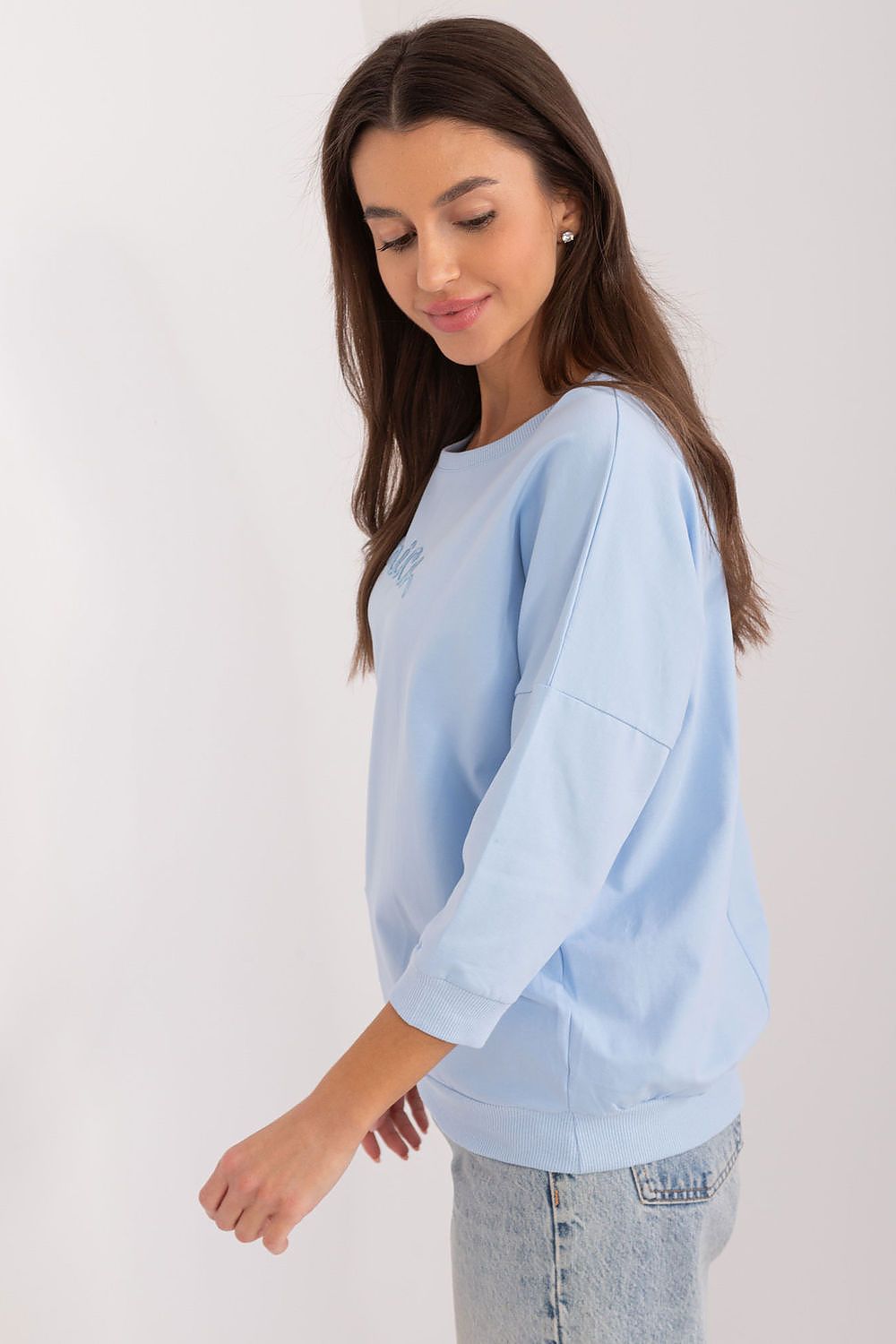  Sweatshirt model 197449 Relevance 
