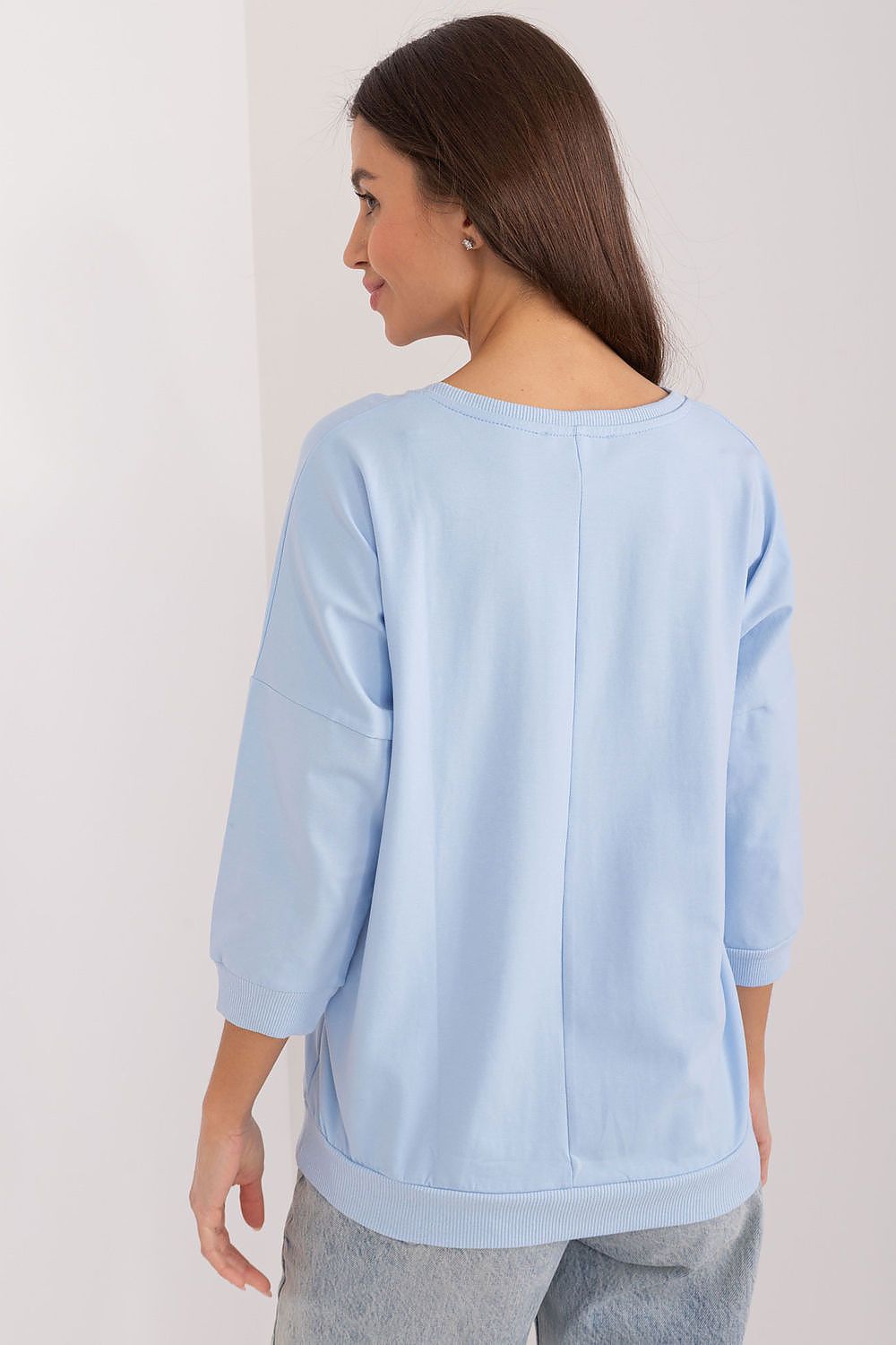  Sweatshirt model 197449 Relevance 