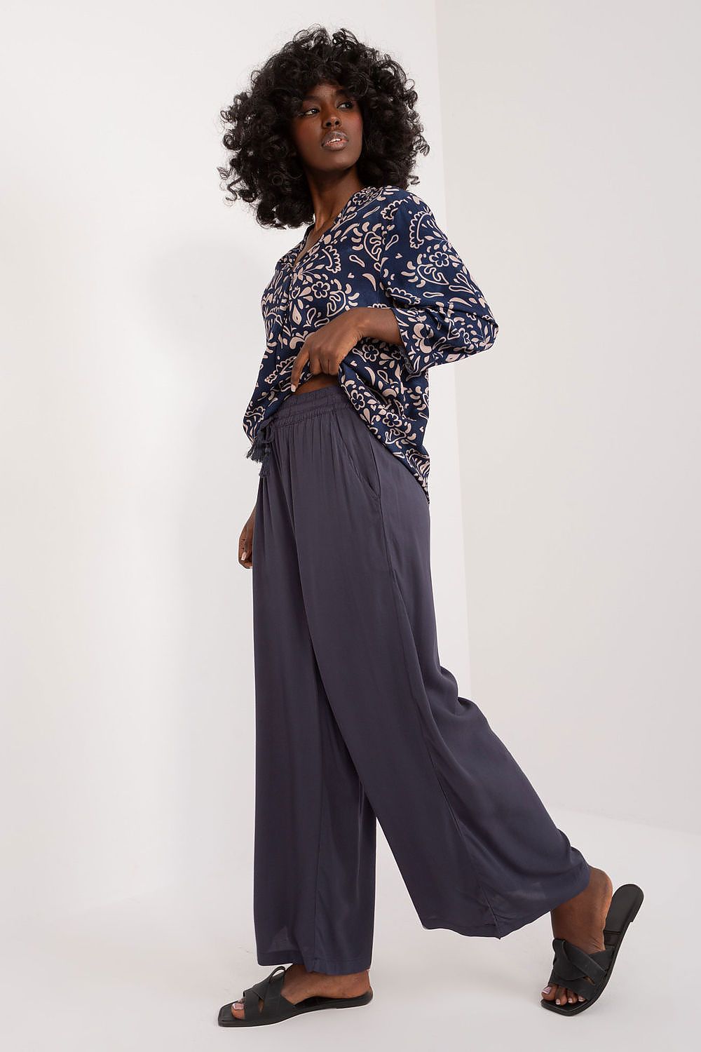  Pantalon femme model 197539 Sublevel 