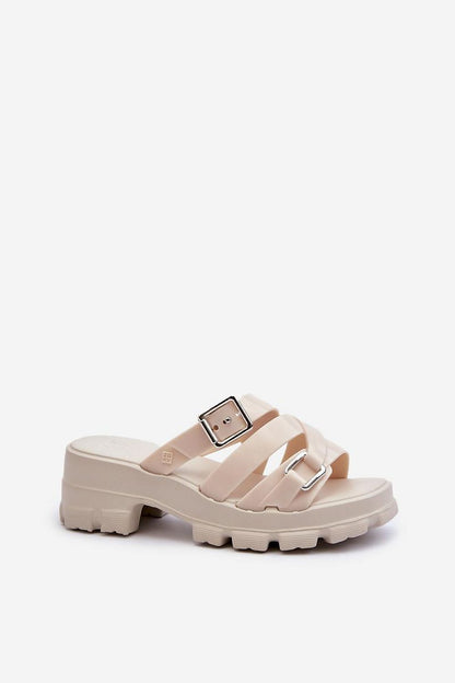  Clacquettes model 197668 Step in style 
