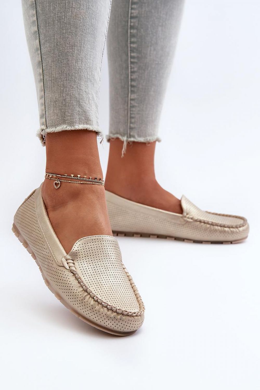  Moccasins model 197835 Step in style 