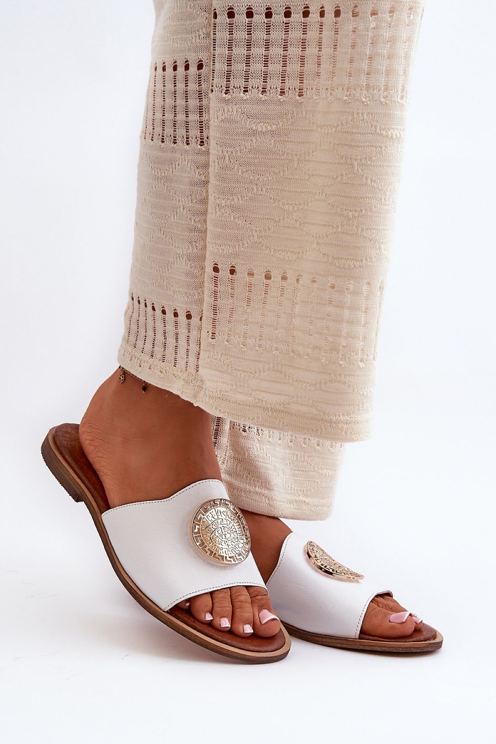  Clacquettes model 198268 Step in style 