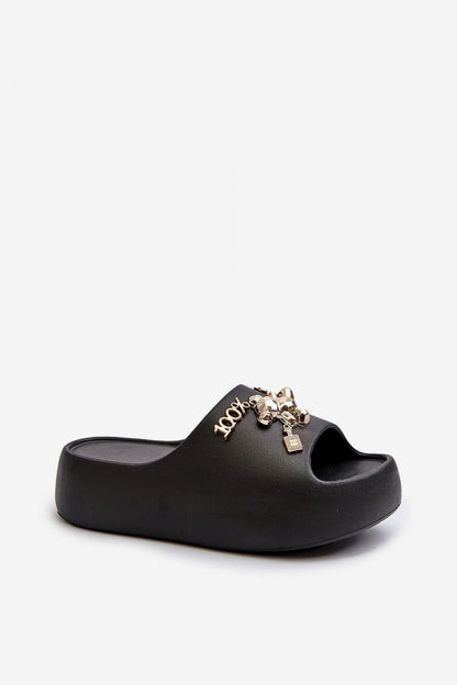  Clacquettes model 198424 Step in style 