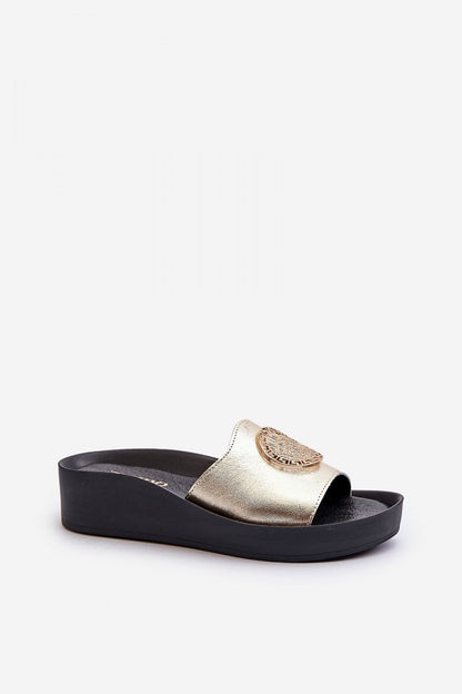  Clacquettes model 198479 Step in style 