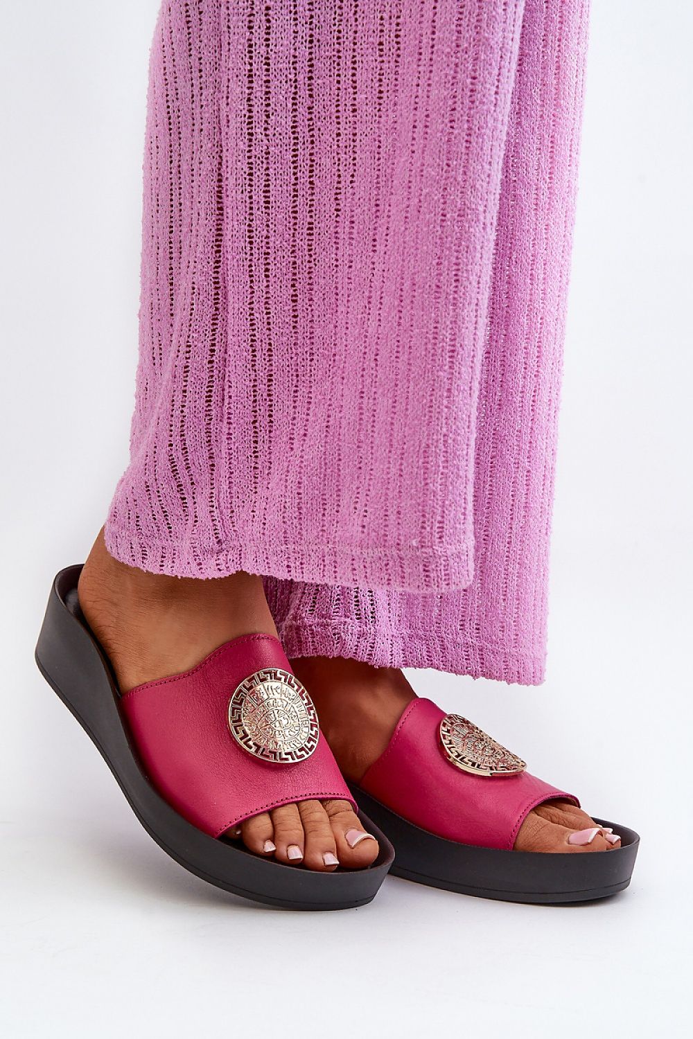  Clacquettes model 198480 Step in style 