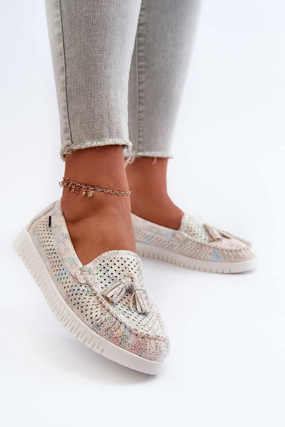  Moccasins model 198589 Step in style 