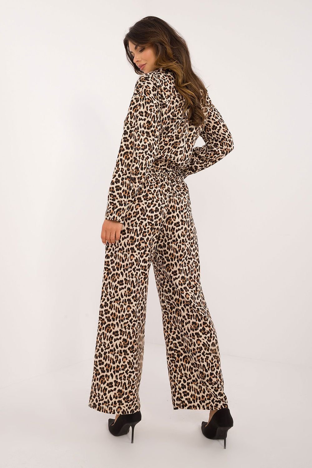  L`ensemble model 200212 Italy Moda 