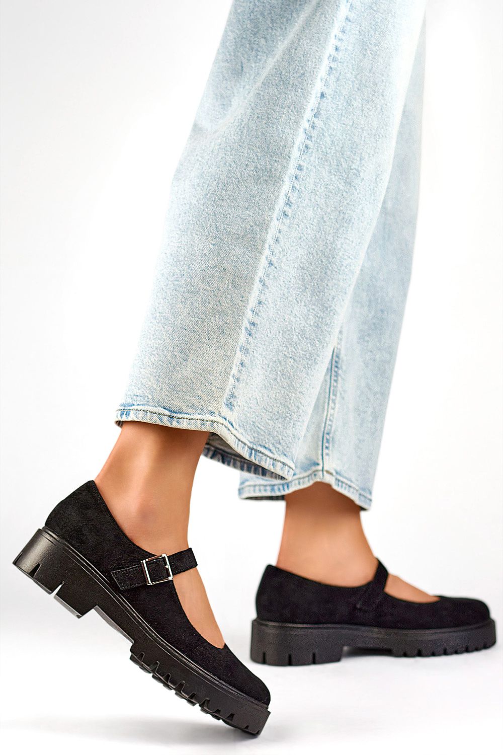  Chaussures Basses model 200291 PRIMO 